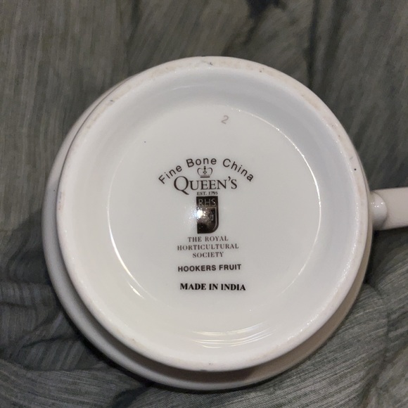 Fine Bone China - Queen’s Hookers Fruit - Picture 4 of 8